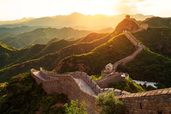 Các điểm du lịch nổi tiếng trên ảnh và ngoài đời thực có gì khác nhau? - 1 Các điểm du lịch nổi tiếng trên ảnh và ngoài đời thực có gì khác nhau? - 1