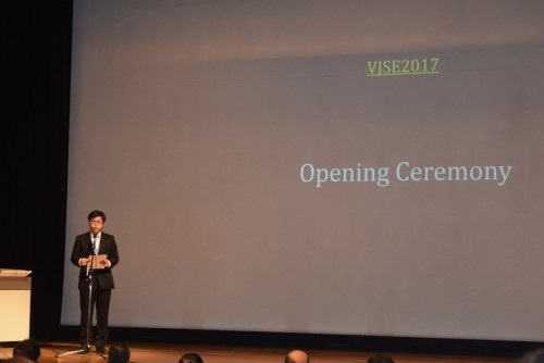 Hơn 200 nhà khoa học Việt Nam và Nhật Bản hội tụ tại Hội nghị VJSE 2017 - 1
TS. Lê Đức Anh khai mạc Hội nghị (ảnh Quang Đức).