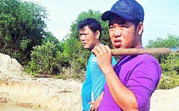 Công an nổ súng trấn áp 20 giang hồ Vũng Tàu náo loạn Mũi Né - 1 Một trong số 20 đối tượng giang hồ từ Vũng Tàu mang hung khí lên Mũi Né đánh nhau