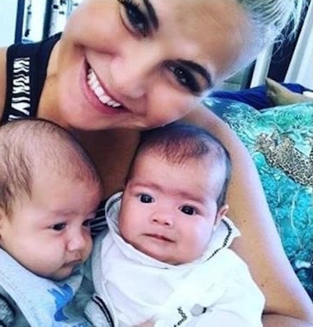 Chị gái C.Ronaldo “lỡ miệng” tiết lộ bí mật của em trai - 1 Katia Aveiro vừa vui mừng khoe ảnh hai cháu trên mạng xã hội