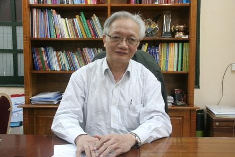 TS. Nguyễn Tùng Lâm: “Nhà trường phải luôn xem học sinh là thượng đế” - 1 TS Nguyễn Tùng Lâm (Hiệu trưởng trường THPT Đinh Tiên Hoàng - Chủ tịch Hội Tâm lý Giáo dục Hà Nội).