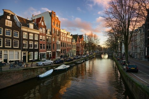 Amsterdam dừng mở thêm cửa hàng phục vụ du lịch - 1 Amsterdam dừng mở thêm cửa hàng phục vụ du lịch - 1