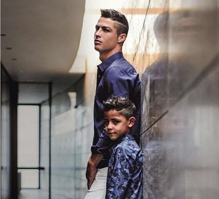 C.Ronaldo bất ngờ trải lòng về “bài toán khó” trong việc làm cha - 1 C.Ronaldo vừa bật mí nhiều điều lý thú về con trai