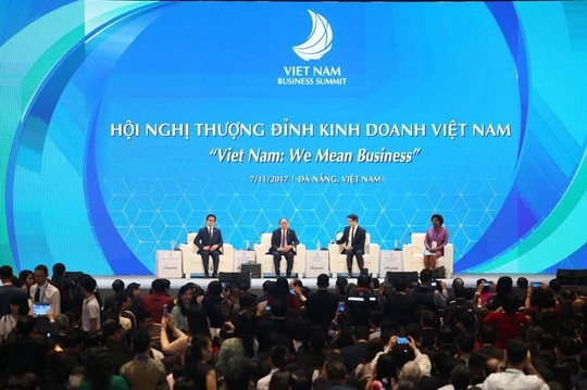 Nhà đồng sáng lập Apollo English Khalid Muhmood: Giáo dục là công cụ hữu ích thu hẹp khoảng cách giàu nghèo - 1 Toàn cảnh hội nghị.