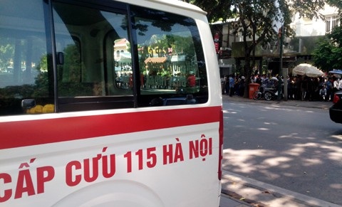 3 người đàn ông trong biệt thự khiến nhân viên cấp cứu ám ảnh - 2