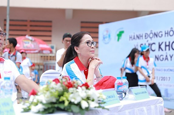 Nghệ sĩ ưu tú Kim Xuân