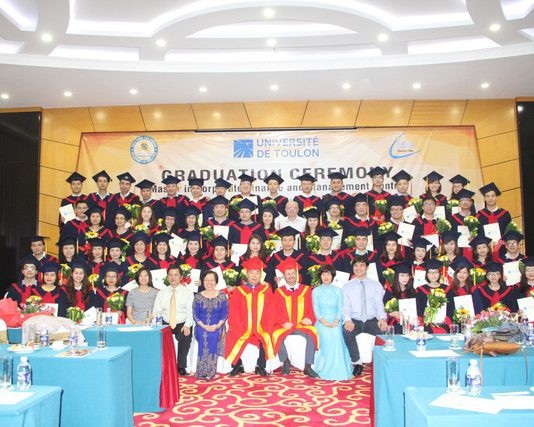 Học viện Tài chính tuyển sinh Thạc sỹ Tài chính với thời gian đào tạo 1 năm - 1
Lễ trao bằng thạc sỹ Tài chính doanh nghiệp và Kiểm soát quản trị khóa 6.