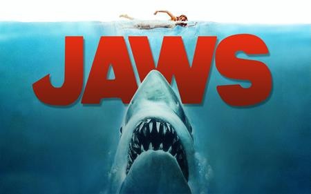 Bộ phim “Jaws” (1975) của đạo diễn Steven Spielberg đã trở thành tượng đài kinh điển trong lịch sử và mở màn cho trào lưu làm phim kinh dị về cá mập. Tuy nhiên, phần phim “Jaws 2” ăn theo ra đời vào năm 1978 lại là một nỗi thất vọng lớn và bị rất nhiều khán giả quay lưng.
