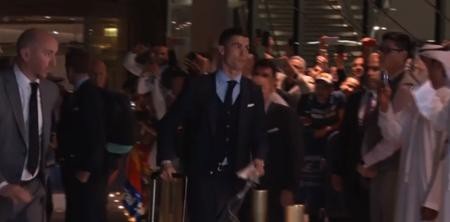 “Nửa kia” của các cầu thủ Real Madrid khoe vẻ đẹp rực rỡ tại UAE - 1 Dàn cầu thủ Real Madrid đã đến UAE