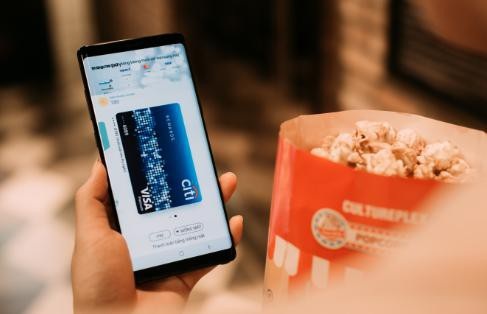 Nhìn lại Samsung Pay sau 3 tháng triển khai: Khả năng và cơ hội - 1 An toàn và tiện dụng, Samsung Pay đã nhanh chóng chiếm được cảm tình của người dùng Việt sau 3 tháng hoạt động.