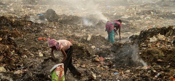 Việt Nam nằm trong danh sách những điểm du lịch ô nhiễm nhất thế giới - 10