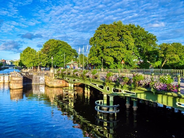 10 thành phố dễ chịu nhất để làm quen những người bạn mới - 10