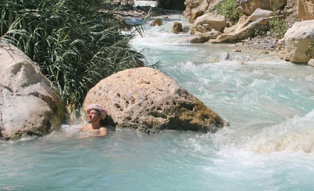 Ngâm mình trong những suối nước nóng nổi tiếng thế giới - 10 Ngâm mình trong những suối nước nóng nổi tiếng thế giới - 10