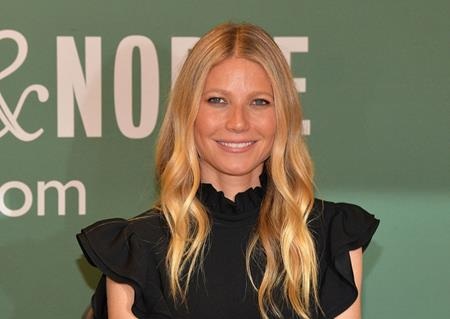 Top sao “hứng gạch” nhiều nhất trong làng giải trí - 10 Tài năng của Gwyneth Paltrow cũng không thể khiến công chúng quên đi lối sống cảnh vẻ, thái độ hạnh họe và “cành cao lá dài” quá mức cần thiết của nữ diễn viên này, thậm chí, “bạn gái Người Sắt” luôn là cái tên quen thuộc trong các cuộc bình chọn sao đáng ghét nhất tại Hollywood