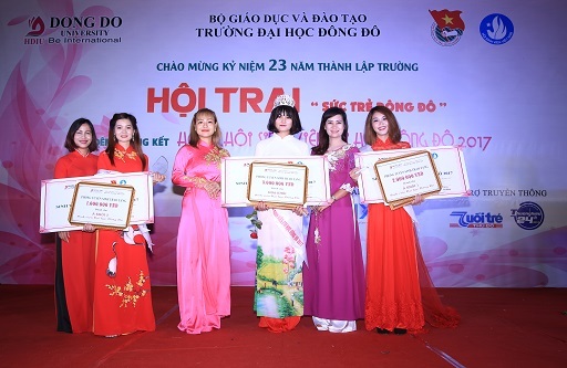 Ấn tượng đêm chung kết “Hoa khôi Sinh viên Đại học Đông Đô 2017” - 10 Ấn tượng đêm chung kết “Hoa khôi Sinh viên Đại học Đông Đô 2017” - 10