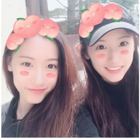 Cặp song sinh 23 tuổi xinh đẹp cùng tốt nghiệp ĐH Harvard danh tiếng - 11 Cặp song sinh 23 tuổi xinh đẹp cùng tốt nghiệp ĐH Harvard danh tiếng - 11