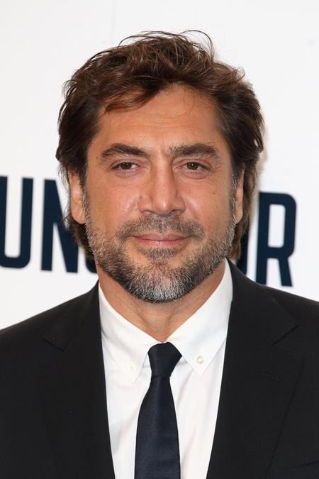 Những ngôi sao đầu đã điểm bạc nhưng vẫn phong độ ngời ngời - 11 Javier Bardem vừa xuất hiện trong bom tấn “Pirates of the Caribbean: Dead men tell no tales” và khiến người xem trầm trồ vì sức hút khó tin ở tuổi 48