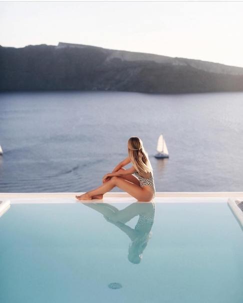 Những bức ảnh chứng minh Santorini đẹp hơn một giấc mơ - 11 Những bức ảnh chứng minh Santorini đẹp hơn một giấc mơ - 11