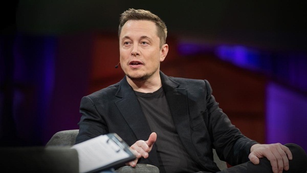 Những thương vụ ít biết của Warren Buffett, Steve Jobs thuở ấu thơ - 4
Elon Musk đam mê công nghệ từ thuở còn thơ