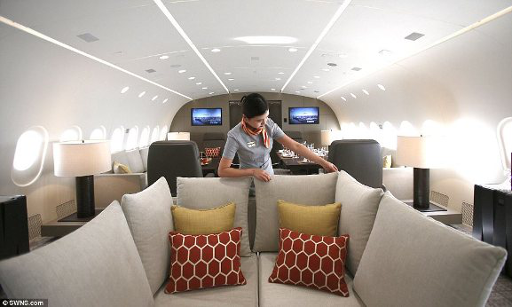 Chuyến bay trong mơ với giá gần 600 triệu đồng/giờ bay - 12 Chuyến bay trong mơ với giá gần 600 triệu đồng/giờ bay - 12