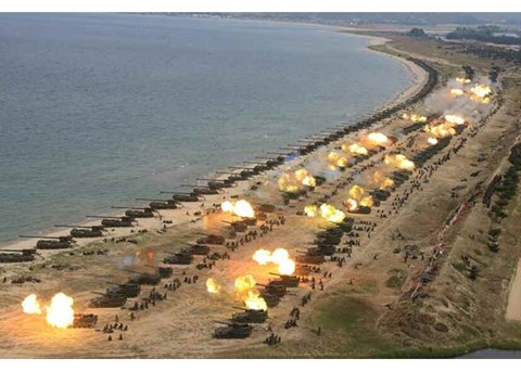 Vì sao ông Kim Jong-un không hề e sợ khi Mỹ rầm rộ điều quân đến - 14 Vì sao ông Kim Jong-un không hề e sợ khi Mỹ rầm rộ điều quân đến - 14