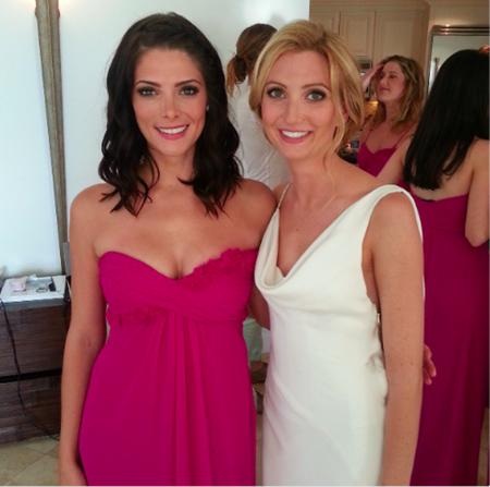 Những cô phù dâu nổi tiếng của Hollywood - 14 Ashley Greene xinh xắn trong chiếc váy phù dâu hồi năm 2013
