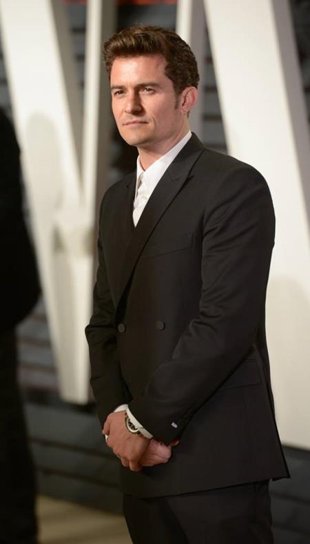 Những ngôi sao tích cực bảo vệ “mẹ” thiên nhiên - 14 Orlando Bloom đã rất nỗ lực bảo vệ mẹ thiên nhiên và thậm chí, nam tài tử còn quyết định giảm bớt chuyện tắm rửa của bản thân để tiết kiệm nguồn nước sạch. “Chàng cướp biển” cũng từng cùng tổ chức Global Green USA đi tới châu Nam Cực để nghiên cứu về thực trạng nóng dần lên tại vùng cực.