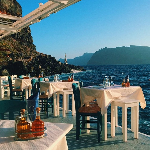 Những bức ảnh chứng minh Santorini đẹp hơn một giấc mơ - 14 Những bức ảnh chứng minh Santorini đẹp hơn một giấc mơ - 14