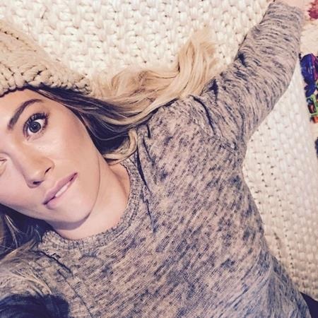 Ra Tết, cùng “quẩy” tưng bừng với các sao thế giới - 15 Cựu công chúa nhà Disney Hilary Duff vẫn trẻ trung dễ thương như ngày nào