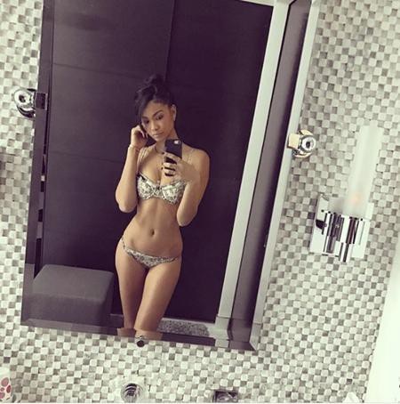 Cùng nhìn lại những màn khoe thân nóng bỏng nhất năm 2017 - 15 Một phút tự sướng trong nhà tắm của Chanel Iman cũng đã khiến cho bao con tim xốn xang