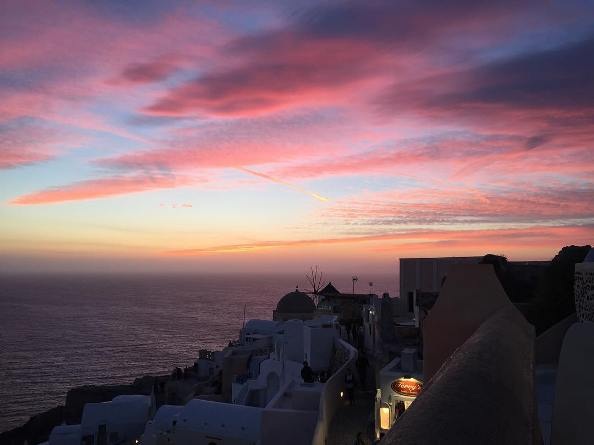 Những bức ảnh chứng minh Santorini đẹp hơn một giấc mơ - 16 Những bức ảnh chứng minh Santorini đẹp hơn một giấc mơ - 16