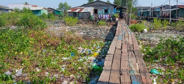 Việt Nam nằm trong danh sách những điểm du lịch ô nhiễm nhất thế giới - 17