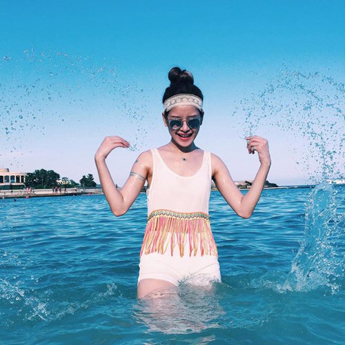 Người đẹp Việt tưởng sexy nhưng "không dám" mặc bikini đi biển - 6 Người đẹp Việt tưởng sexy nhưng "không dám" mặc bikini đi biển - 6
