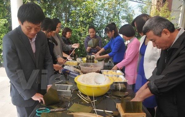 Cộng đồng người Việt tại Mexico hân hoan đón Xuân Đinh Dậu - 2 Cộng đồng người Việt tại Mexico hân hoan đón Xuân Đinh Dậu - 2