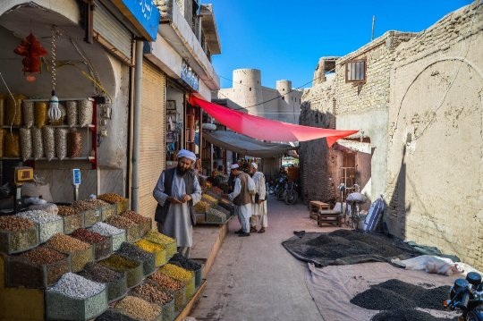 Sự thật khi du lịch Afghanistan: “Tôi chưa bao giờ thấy hạnh phúc và an toàn đến thế” - 2 Sự thật khi du lịch Afghanistan: “Tôi chưa bao giờ thấy hạnh phúc và an toàn đến thế” - 2