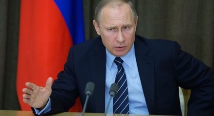 Động thái lạ của Mỹ, Thổ Nhĩ Kỳ, khủng hoảng Syria sắp đến hồi kết? - 3 Tổng thống Nga Putin khẳng định sẽ hỗ trợ chính quyền của Tổng thống Mỹ Donald Trump trong cuộc chiến chống khủng bố. Ảnh: RT