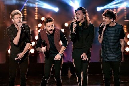 Sốc khi biết One Direction chi hơn 1,3 tỉ đồng để… làm đẹp - 2 Nhóm One Direction đang gây “bão” vì thành tích… tiêu tiền