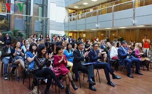 Ngày Việt Nam tại Học viện Quan hệ Quốc tế Liên bang Nga - 2 Ngày Việt Nam tại Học viện Quan hệ Quốc tế Liên bang Nga - 2