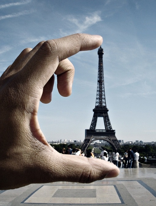 Sự thật kì lạ về tháp Eiffel mà bạn chưa biết - 2 Sự thật kì lạ về tháp Eiffel mà bạn chưa biết - 2