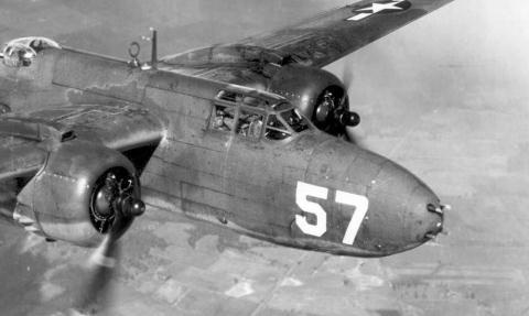 9 máy bay ném bom mạnh hơn máy bay tiêm kích - 2