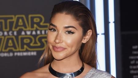 Khi “sao” cố chấp muốn “nổi” dù bị công chúng quay lưng - 2 Chantel Jeffries cũng từng có một thời gian ngắn hẹn hò với Justin Bieber và sau đó, người đẹp này hết sức chăm chỉ xuất hiện trên các sự kiện thảm đỏ dù không nhận được bất kì sự chú ý nào.