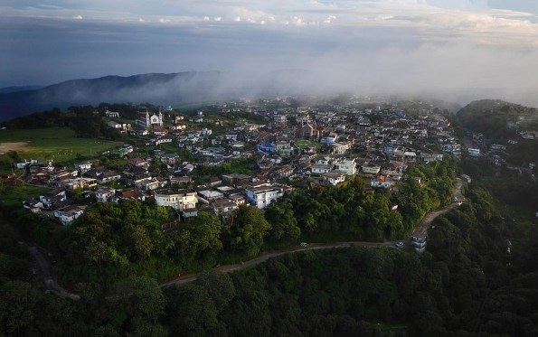 Đến thăm ngôi làng có lượng mưa nhiều nhất thế giới - 2 Đến thăm ngôi làng có lượng mưa nhiều nhất thế giới - 2