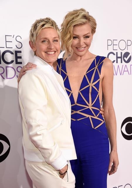 Khi tổ chức hôn lễ với Portia de Rossi, nữ MC nổi tiếng Ellen DeGeneres cũng đã 50 tuổi.