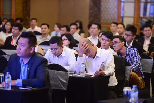 Báo cáo thị trường địa ốc, đến hẹn lại… loạn lên - 1
Công bố báo cáo thị trường địa ốc công khai rộng rãi nhưng nhiều đơn vị lại tuyên bố không chịu trách nhiệm về tính xác thực