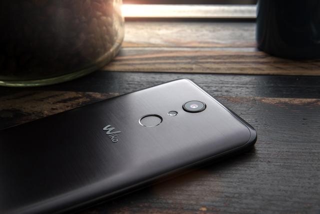 Cảm biến vân tay mặt lưng, kết nối 4G, Wiko Upulse được đánh giá cao so với giá - 2 Cảm biến vân tay mặt lưng, kết nối 4G, Wiko Upulse được đánh giá cao so với giá - 2