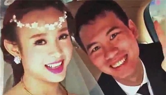 Chân dung người chồng đại gia biến Huyền Baby từ hotgirl thành "bà hoàng" - 3 Những bức ảnh cưới hiếm hoi của dân mạng có được về đám cưới của Huyền Baby cùng vị đại gia trẻ tuổi