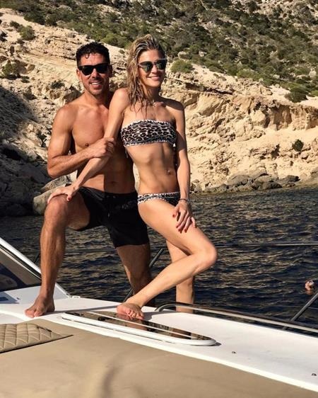Diego Simeone và bạn gái vui vẻ du hí vùng biển Ibiza