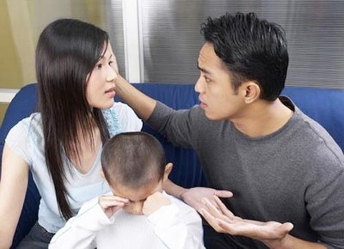 Chết lặng khi phát hiện con của cô hàng xóm tật nguyền là nhờ chồng "làm phúc" - 1
Tôi không thể ngờ sự thật quá phũ phàng (Ảnh minh hoạ IT)