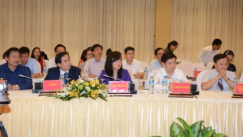 Lấy kết quả phổ thông để xét tuyển đại học khó có kết quả chính xác - 2
Đại biểu tham dự Hội nghị tổng kết năm học.