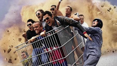 “Jackass” là series truyền hình thực tế nổi tiếng ghi lại những trò nghịch ngợm quái đản, đầy mạo hiểm và có phần hơi điên rồ. Dù MTV đã khuyến cáo trước không nên thực hiện những trò quậy phá này ở ngoài đời nhưng vào tháng 12/2002, cậu thiếu niên 15 tuổi Stephen Paul Rauen ở Albuquerque, New Mexico đã tử nạn vì bắt chước một cảnh trong “Jackass”.